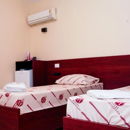 Hotel E Motel Madrugada Itu Extérieur photo