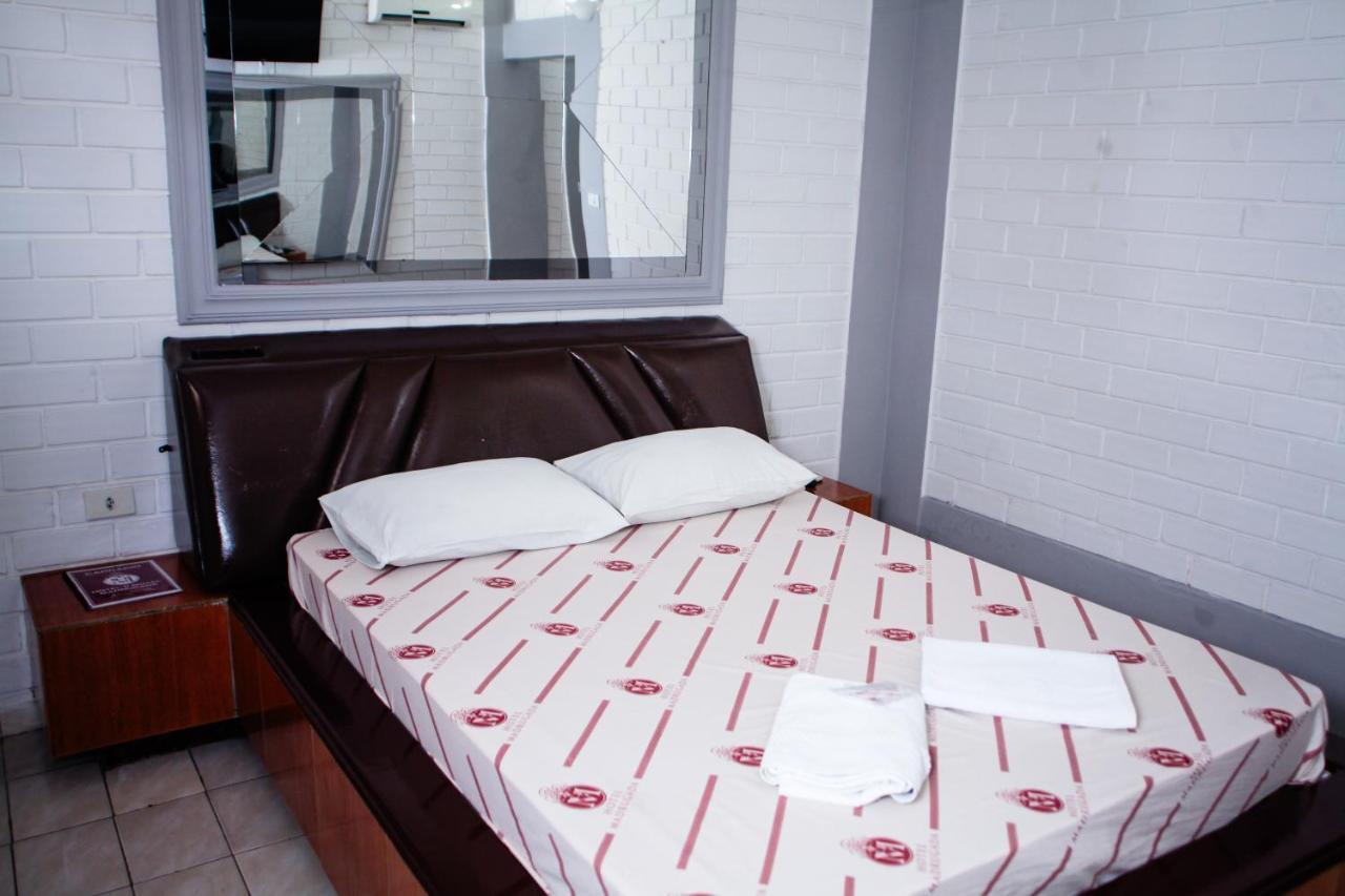 Hotel E Motel Madrugada Itu Extérieur photo