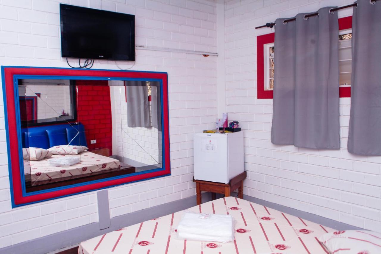 Hotel E Motel Madrugada Itu Extérieur photo
